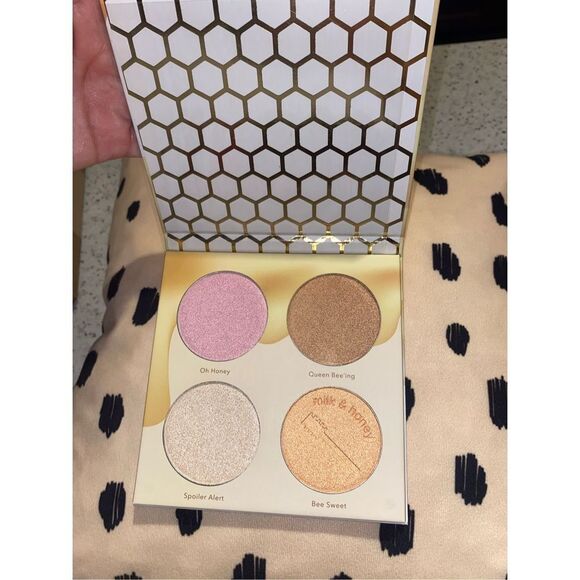 Beauty Bakerie Milk & Honey Highlighting Four Color Palette NIB - Picture 5 of 8